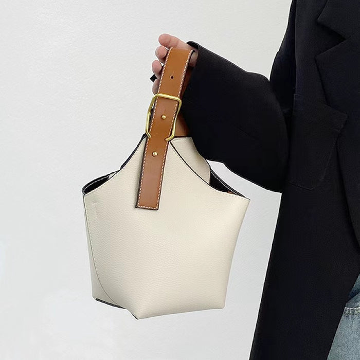 Close-up of Balloon Bucket Bag in white , easy for commuting and weekends.