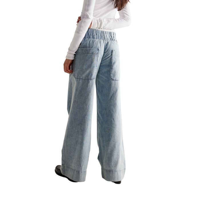Breezy Denim Pull-On in Dusk - Madison's Niche