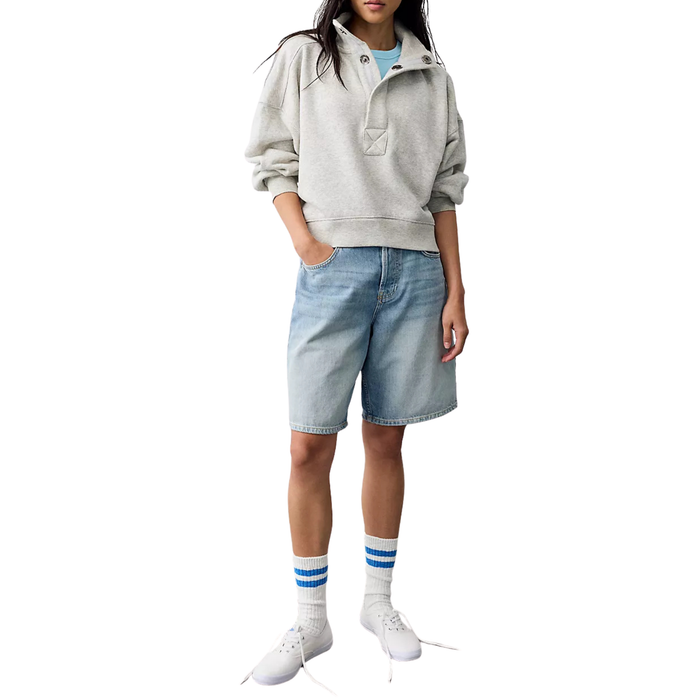Timeless Pullover in Grey