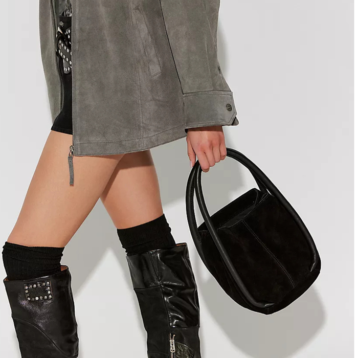 Barlow Bucket Bag in Black
