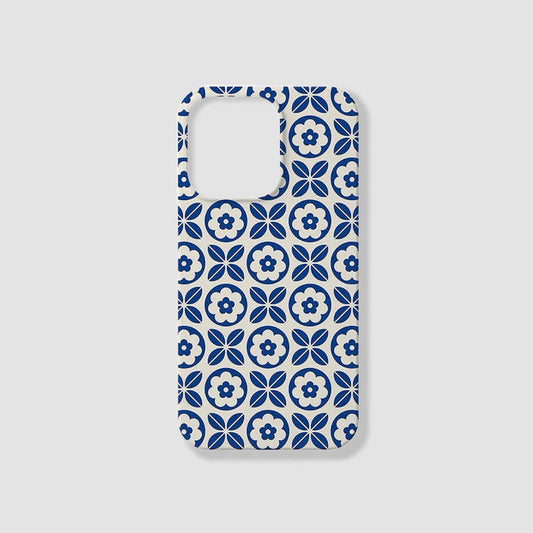 Silicone phone case with blue and white porcelain floral tile pattern. Chinoiserie aesthetic for iPhone.