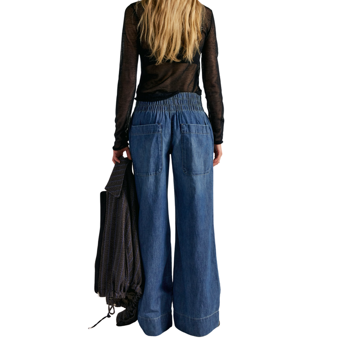 Breezy Denim Pull-On in Cobalt