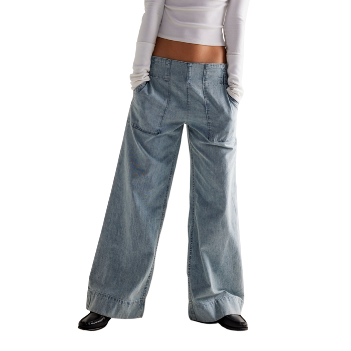 Breezy Denim Pull-On in Dusk - Madison's Niche