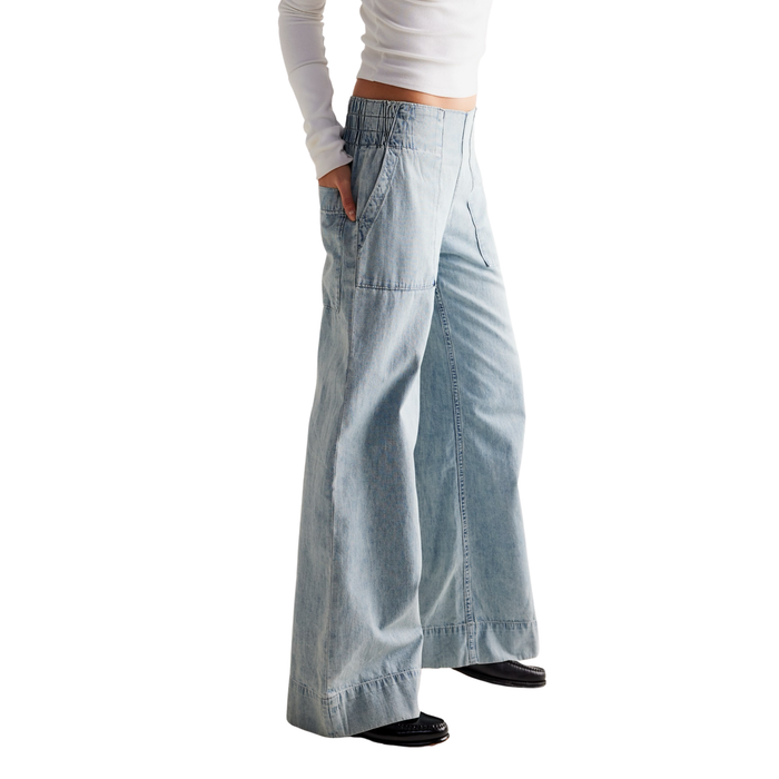 Breezy Denim Pull-On in Dusk - Madison's Niche