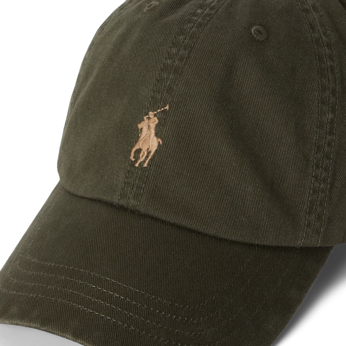 Chino Sport Cap in Company Olive