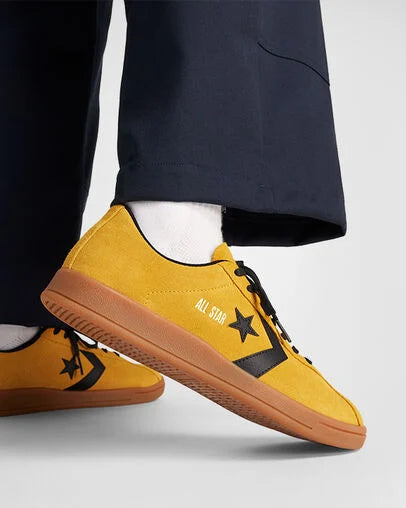 Classic Trainer Suede - Yellow / Black Gum