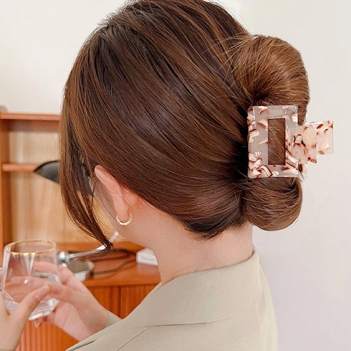 Model wearing Color Square Hair Claw in coffee, easy for workdays and special occasions.