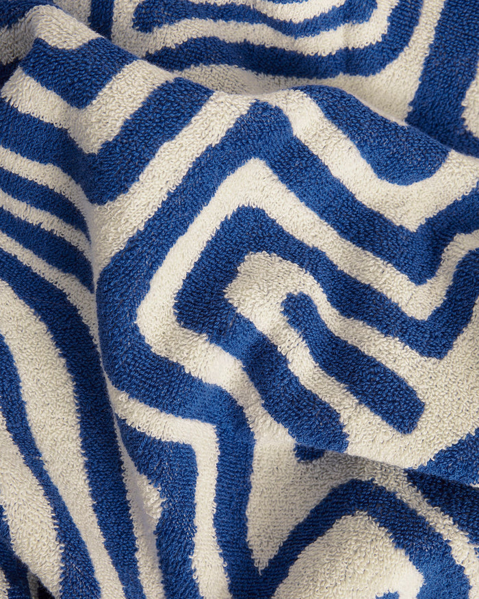 OAS Eldovado Towel - in use