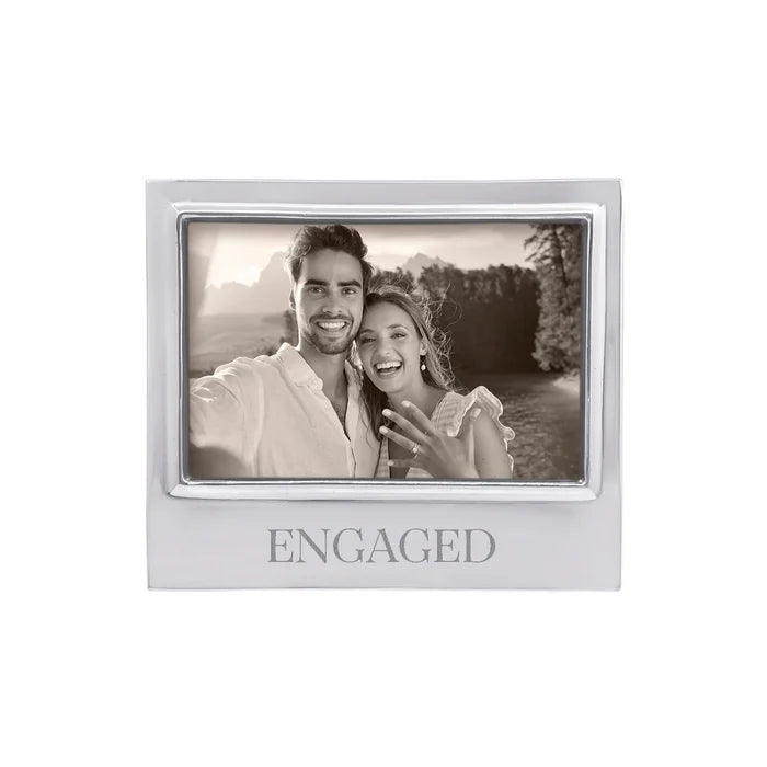 Engaged Signature 4x6 Frame - Madison's Niche