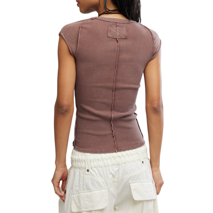 Ever Had Tee in Brunette - Madison's Niche