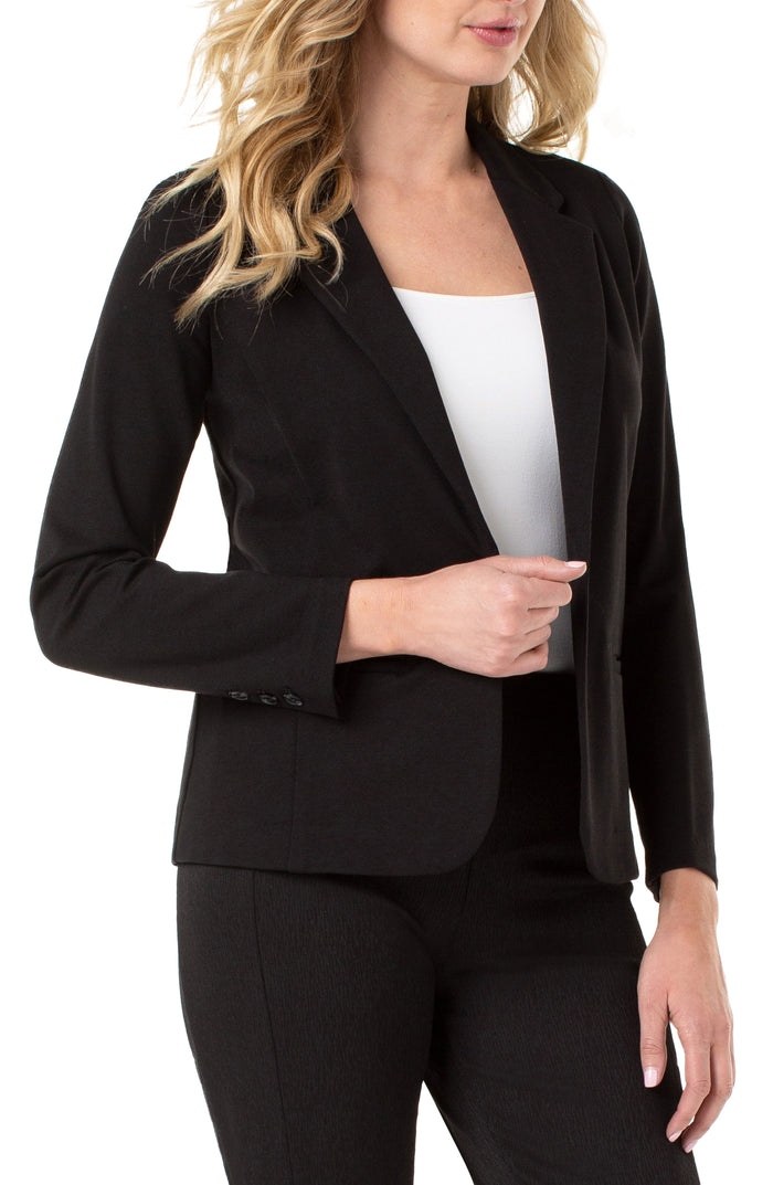 Fitted Blazer in Black - Madison's Niche