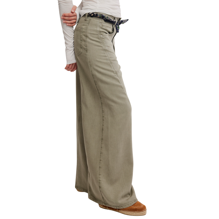 Haven Twisted Wide-Leg Jean