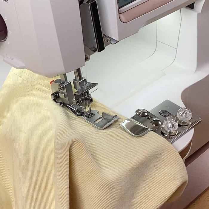 HUSQVARNA® VIKING® Coverstitch Hemmer
