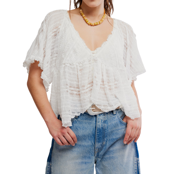 In Your Dreams Lace Top in Ivory