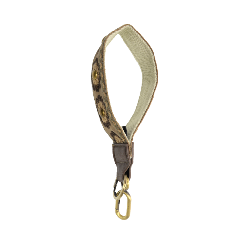 Keychain in Studded Daisy - Madison's Niche