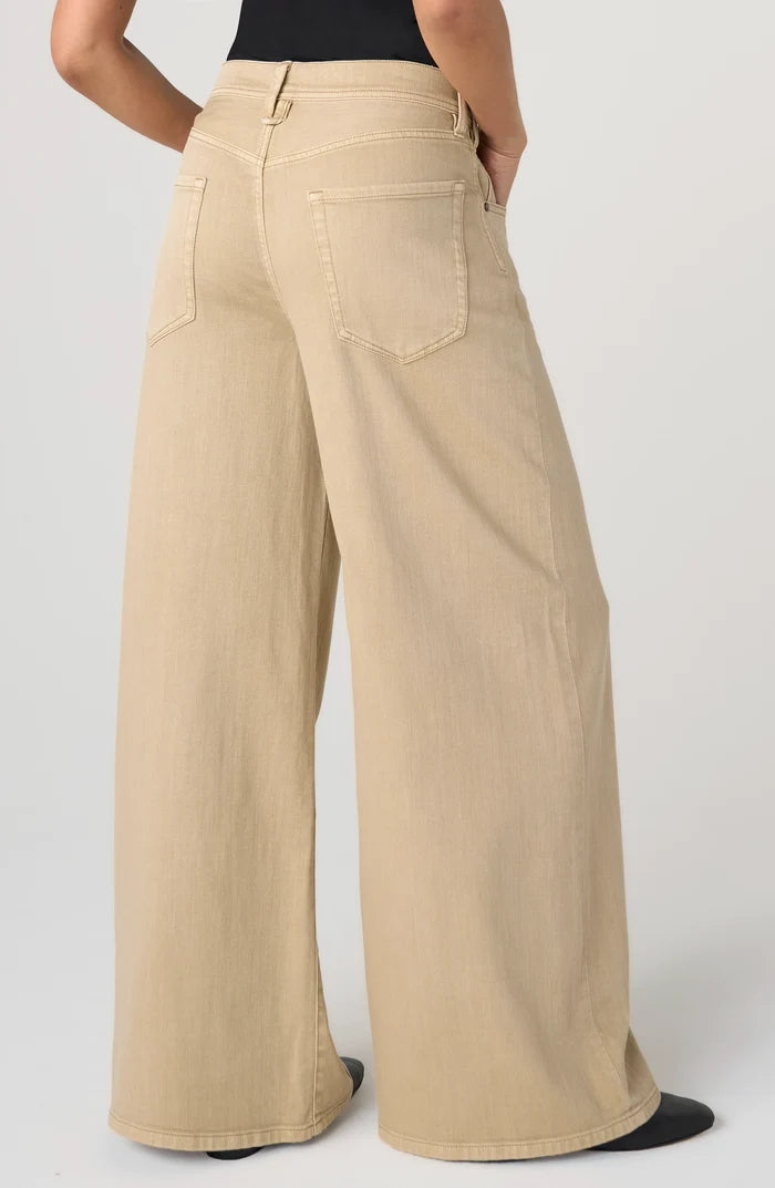 Kit High Rise Relaxed Wide Leg in Light Khaki