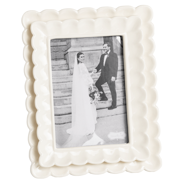Large Scalloped Frame - Madison's Niche