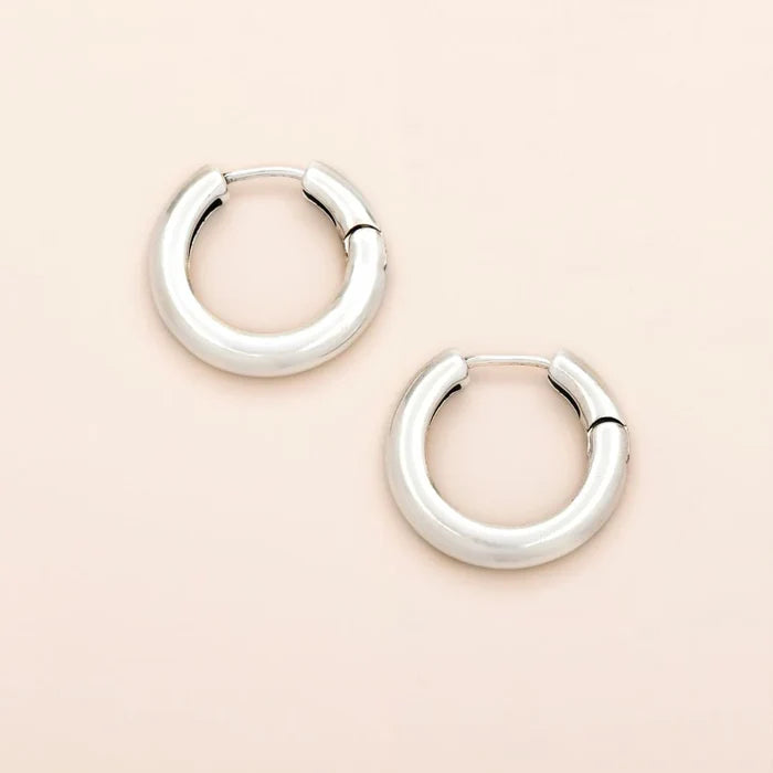 Medium Stellar Hoop in Silver - Madison's Niche