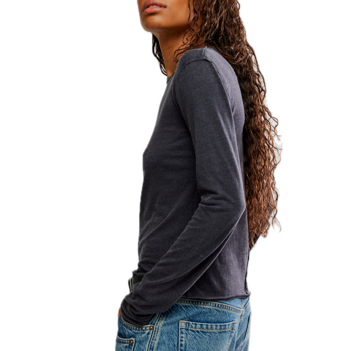 Nova Long-Sleeve Tee in Black - Madison's Niche