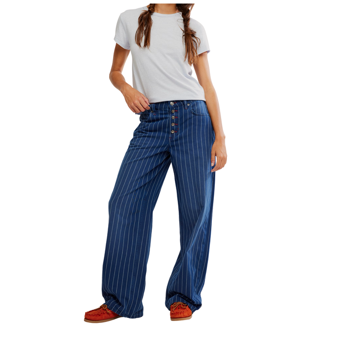 Nova Tee in Country Tide - Madison's Niche