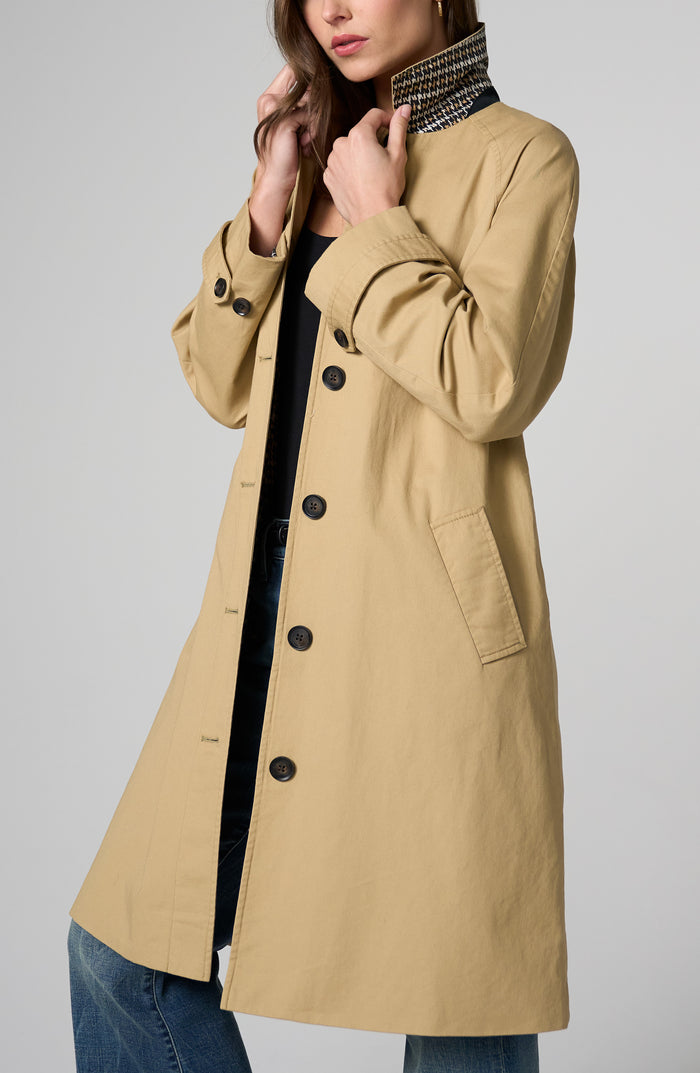 Raglan Sleeve Coat with Pleat