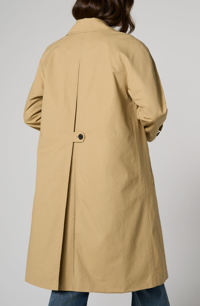 Raglan Sleeve Coat with Pleat