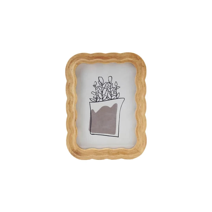 Rubberwood Scalloped 5x7 Frame - Madison's Niche