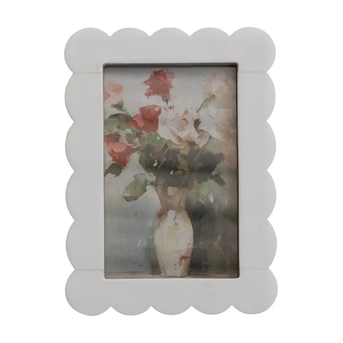 Scalloped Resin 4x6 Frame - Madison's Niche