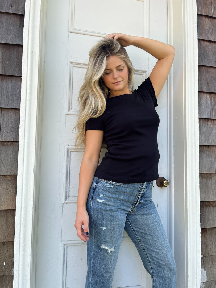 Short Sleeve Crew in Black - Madison's Niche