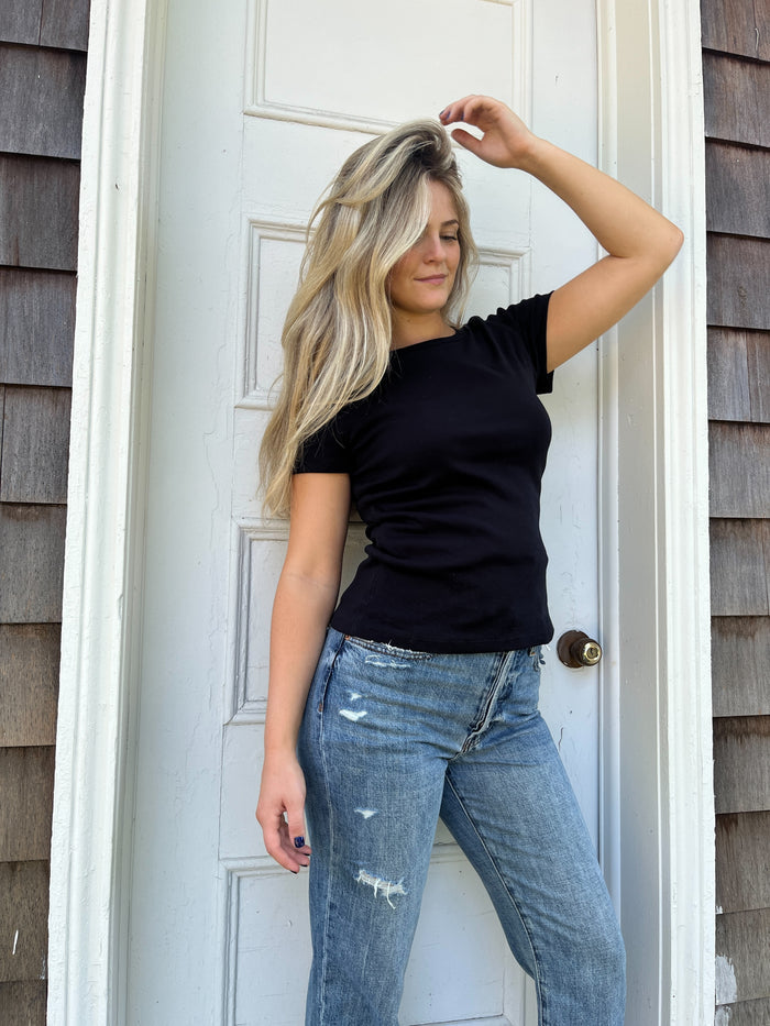 Short Sleeve Crew in Black - Madison's Niche
