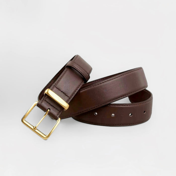 Front view of brown PU leather belt with a simple square gold buckle, classic trendy for daily commuting