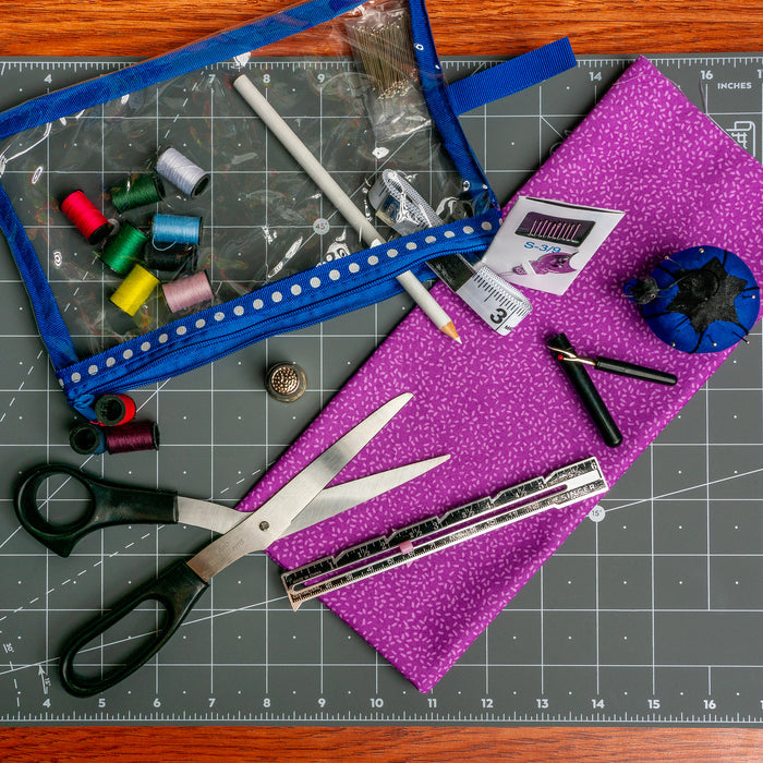 SINGER® Beginner's Sew Kit with Zipper Pouch