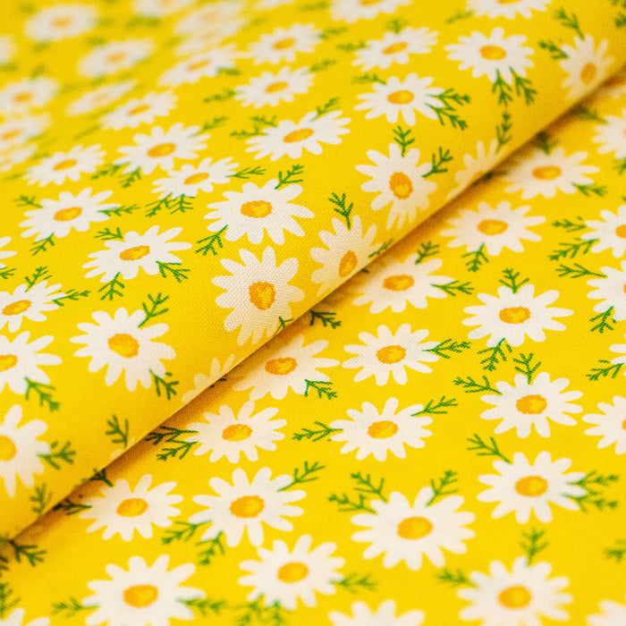 SINGER®  Fabric,  100% Cotton, 44 Inch Wide, Daisys On Yellow, Cut by the Yard