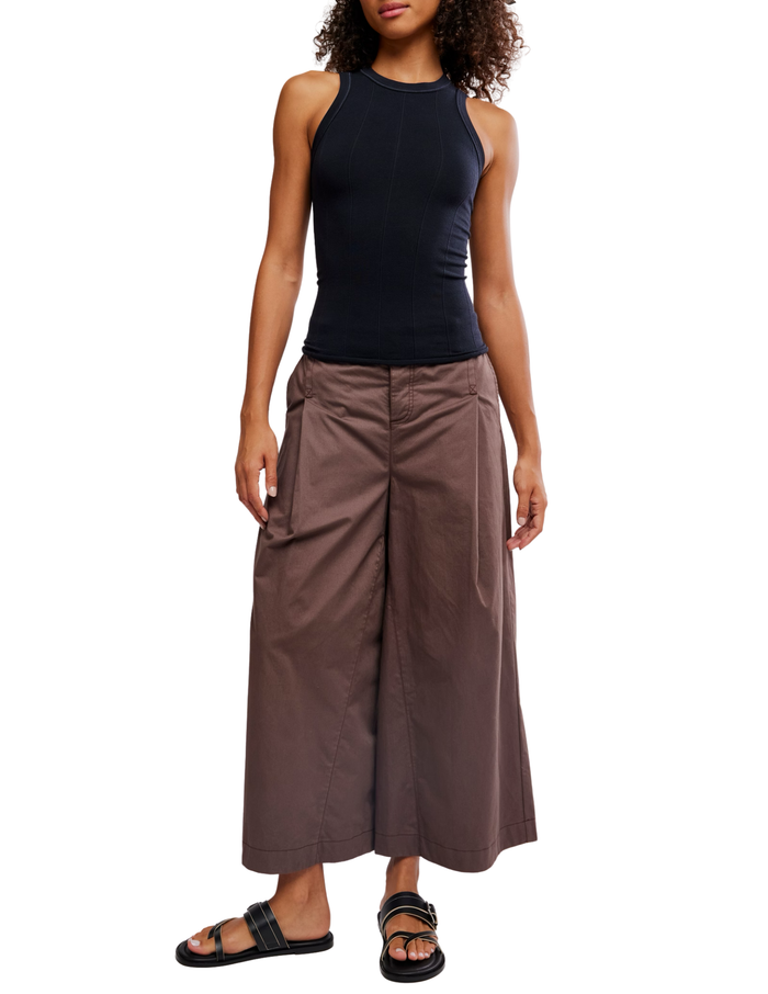 So Soft Seamless Modal Tank in Black - Madison's Niche
