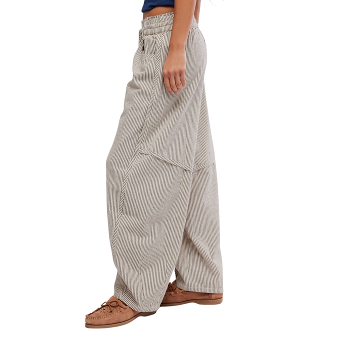 Something Good Pant in Ivory - Madison's Niche
