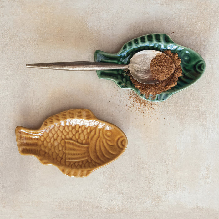 Stoneware Fish Dish - Madison's Niche