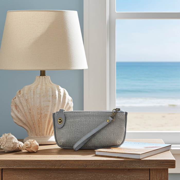 Straw Crossbody in Blue