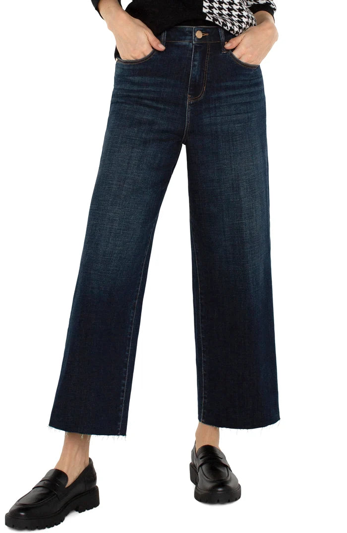 Stride Hi-rise With Cut Hem in Eastmoor - Madison's Niche