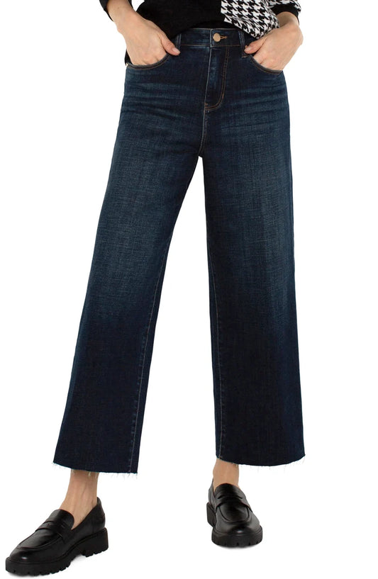 Stride Hi-rise With Cut Hem in Eastmoor - Madison's Niche