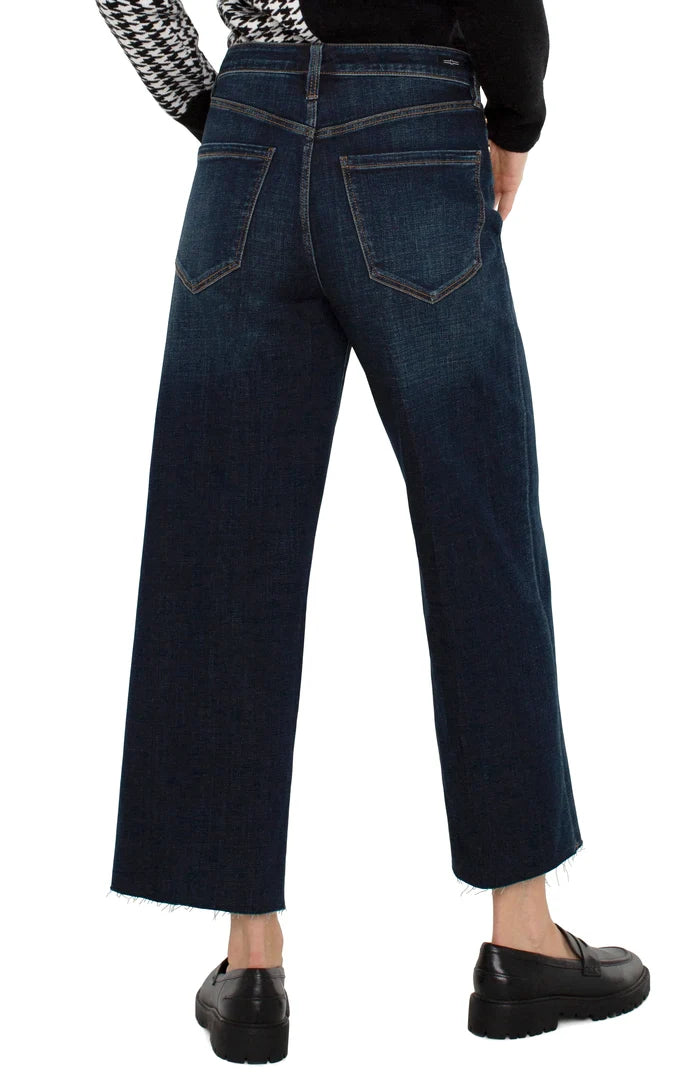 Stride Hi-rise With Cut Hem in Eastmoor - Madison's Niche