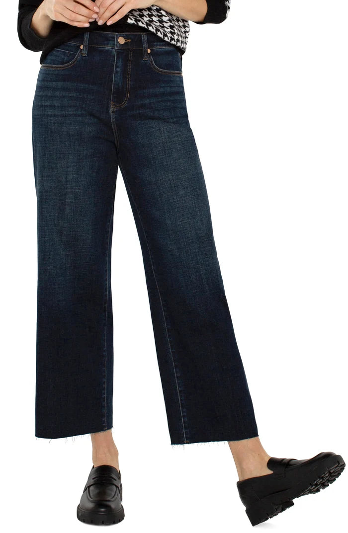 Stride Hi-rise With Cut Hem in Eastmoor - Madison's Niche