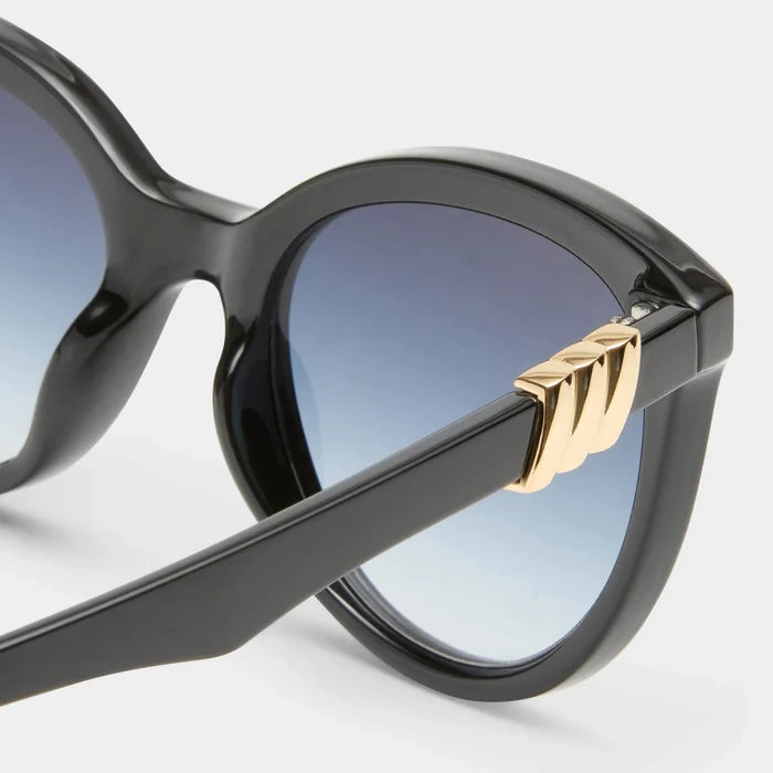 The Muse in Black - Madison's Niche