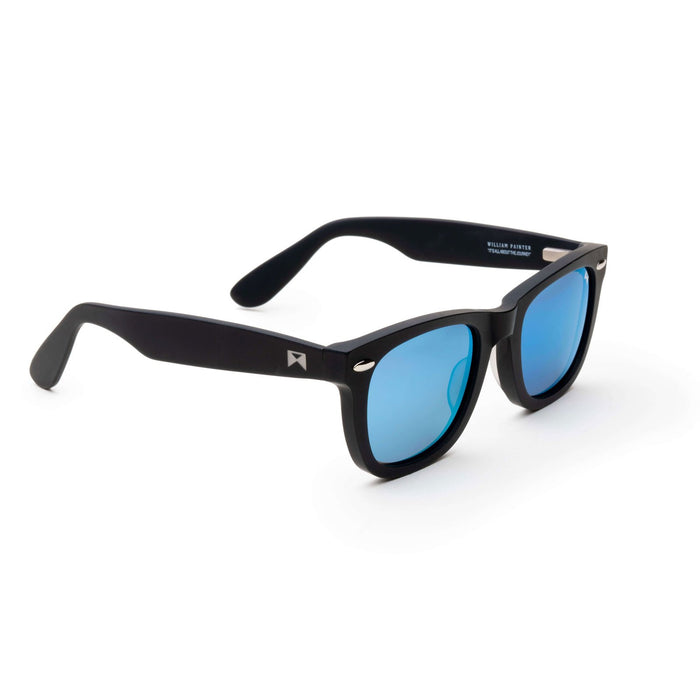 Polarized / Blue Non-Polarized / Blue