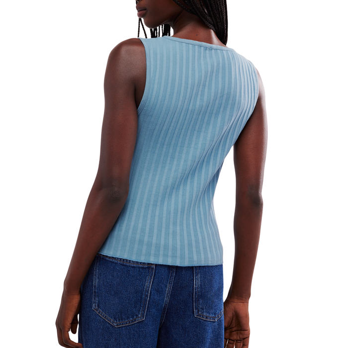 Tilly Vest in Ocean View - Madison's Niche