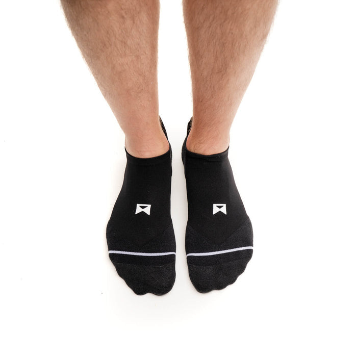 Regular Runner / 3 Pack / Black Regular Runner / 6 Pack / Black Regular Runner / 12 Pack / Black
